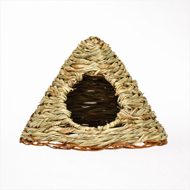 Triangle Woven Grass Hideout