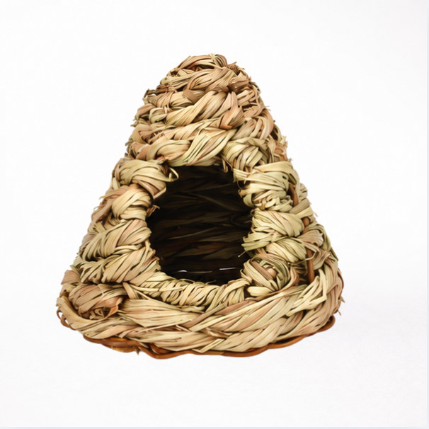 Triangle Woven Grass Hideout